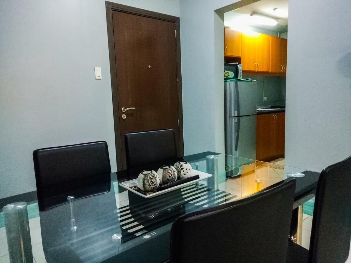 Апартаменти Forbes Area Bgc Taguig Маніла Екстер'єр фото